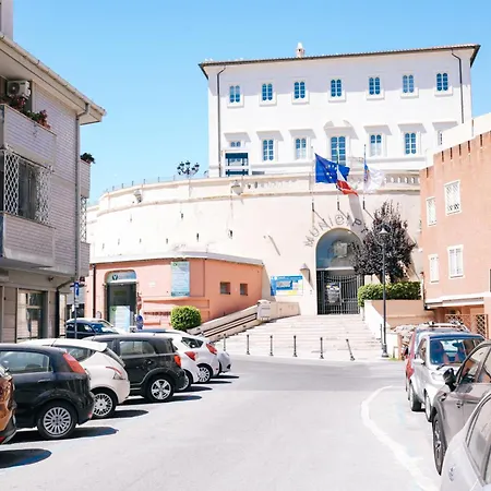 La Casa Di Flo Appartement Anzio