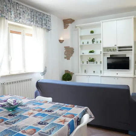 Apartment La Casa Di Flo *
